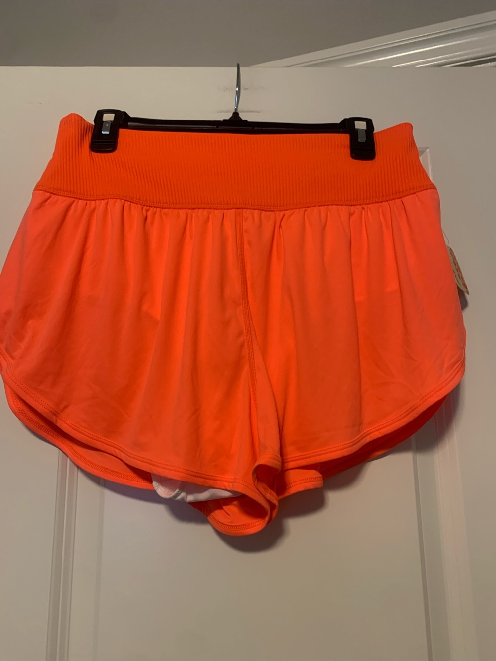 Free People Movement Shorts, Sz XL
Neon Coral, NWT